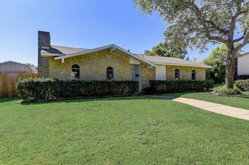 2909 Myerwood, Carrollton TX 75007-5299 exterior