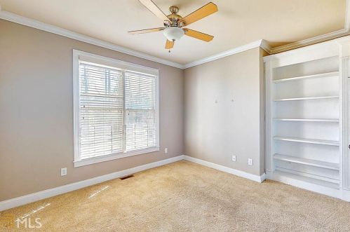 5135 Halcyon Dr, Atlanta GA  30349-1596 exterior