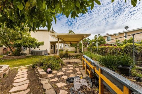 121 Barbara St, Anaheim CA  92806-3825 exterior