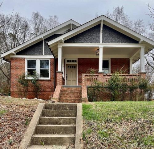 3 Seventh St, Gainesville, GA 30504-7129