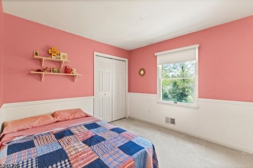 1 Village Ct, Dover NJ  07869-3497 exterior