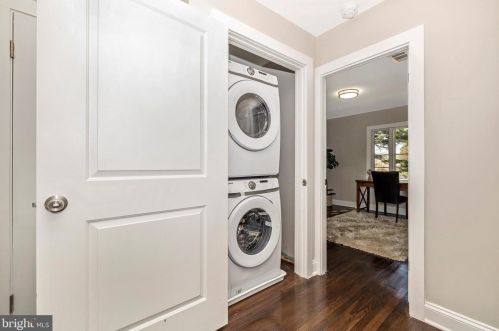 9923 Sutherland Rd, Silver Spring MD 20901-2314 exterior