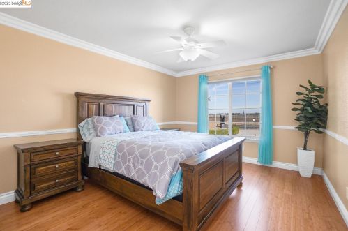 16952 Von Sosten Rd, Tracy, CA 95304-9721