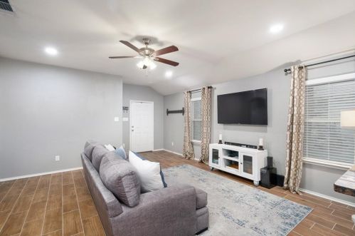 1068 Churchill Dr, Princeton TX 75407-2800 exterior