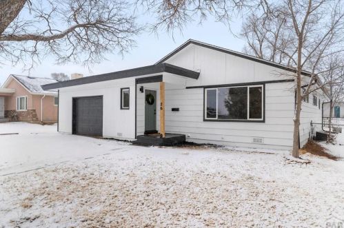 26 Macnaughton Rd, Pueblo, CO 81001-1731