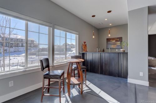 27661 Lakeview Dr, Aurora CO 80016 exterior