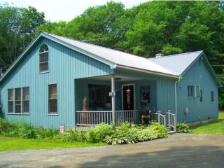 2314 Mountain Rd, Brattleboro, VT 05301-8409