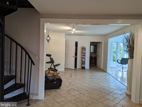 1012 Broadway, Hanover PA 17331-2500 exterior