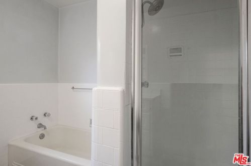 728 26th St, Santa Monica CA  90402-3150 exterior