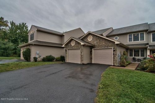 7 Fiore Ct, Pittston, PA 18642-7008