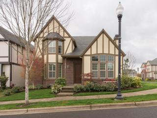 6585 Dingo Dr, Portland OR  97229-1152 exterior