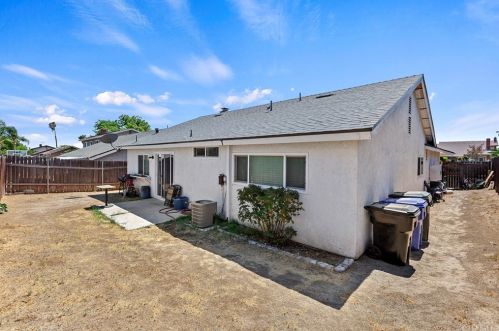 6278 Cross River Dr, Riverside CA  92509-6935 exterior