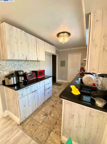 21739 Princeton St, Hayward, CA 94541-3888