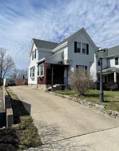 3817 Davis Ave, Cincinnati, OH 45211-4834