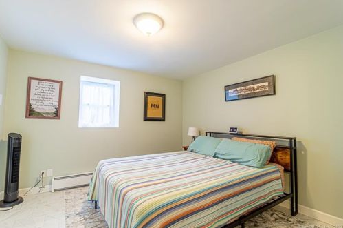13 Foxcroft Rd, Niantic CT  06357-1415 exterior