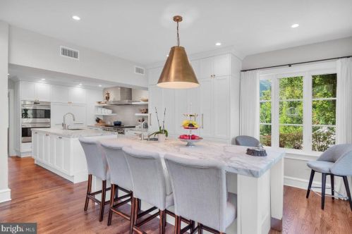 145 Winding Way, Tavistock NJ 08033-3642 exterior