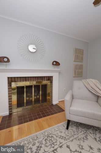 7099 Game Lord Dr, Springfield VA  22153-1312 exterior