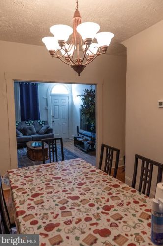 329 Beaver St, Lancaster PA  17603-5337 exterior