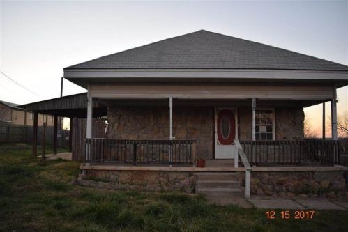 2716 Kings Hwy, Cushing, OK 74023-6170