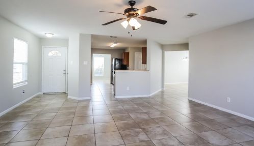 9805 Hyacinth Way, Conroe TX  77385-8110 exterior