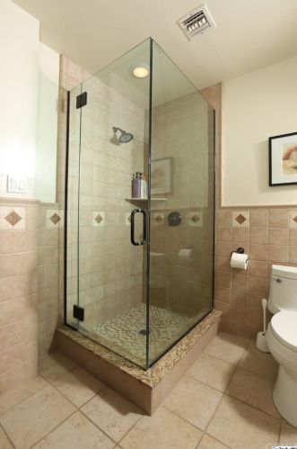 3113 Sparr Blvd, Glendale CA  91208-1829 exterior