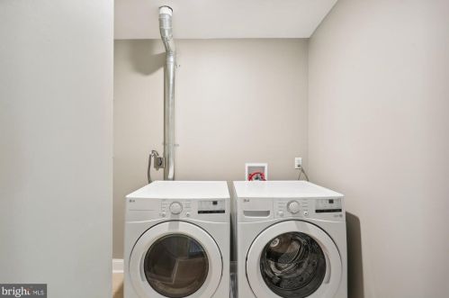 6615 Gude Ave, Silver Spring MD 20912-4827 exterior