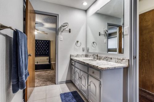 9738 Amberley, Dallas TX  75243-2303 exterior