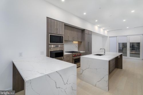 123 23 St, Philadelphia PA 19121-1329 exterior