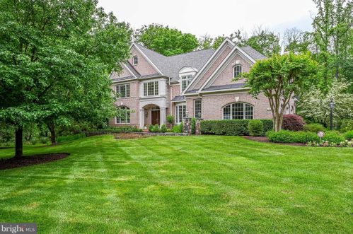 1064 Great Passage Blvd, Great Falls, VA 22066-1628