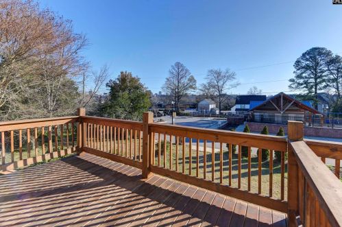 203 Oliver St, Cayce-West Columbia SC  29169-7629 exterior