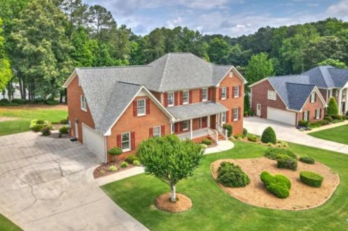 4371 Fallowfield Ln, Lilburn, GA 30047-7405