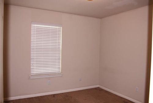 328 Nottingham Loop, Uhland TX  78640-2501 exterior