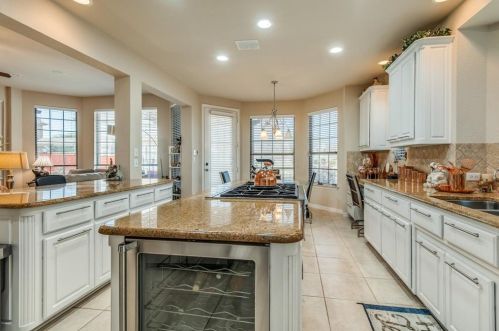 8109 Mountain Spring Dr, Fort Worth TX  76180-0204 exterior