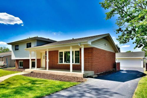 168 Winthrop Ave, Addison IL  60101-4711 exterior