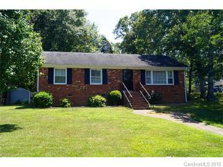 335 Clearbrook Rd, Matthews, NC 28105-5703