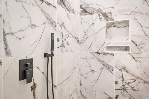 620 Longhorn Trl, Angleton TX 77515-9623 exterior