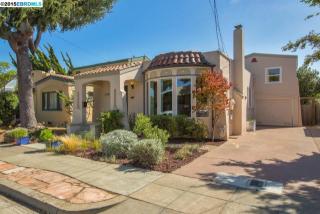 2718 Washington St, Alameda, CA 94501-5346