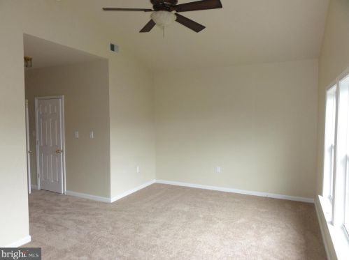 22 Crawford Dr, Charles Town WV 25414-6502 exterior