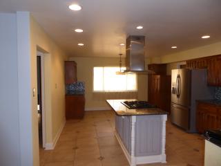 1300 Cuatro Cerros Trl, Albuquerque NM  87123-4154 exterior