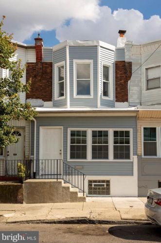 1905 21st St, Philadelphia, PA 19145-2821