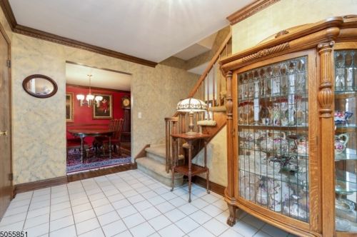 20 Aspen Way, Morristown, NJ 07960-6329