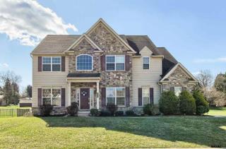 3704 Bedfordshire Dr, York, PA 17402-4428