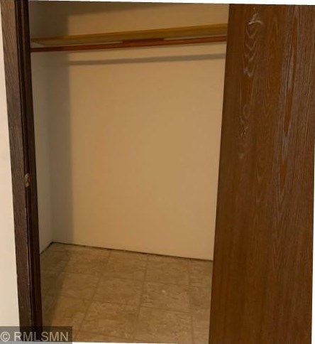 1181 Edgcumbe Rd, Saint Paul MN  55105-2831 exterior