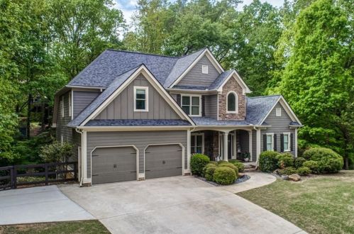 300 Crown Ct, Holly Springs, GA 30115-6572