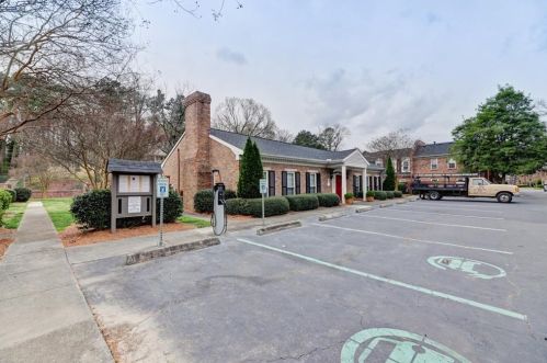 3 Iron Bound Pl, Atlanta GA  30318-1424 exterior