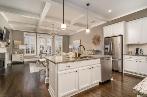 2142 Havenwood Trl, Atlanta GA  30319-4018 exterior
