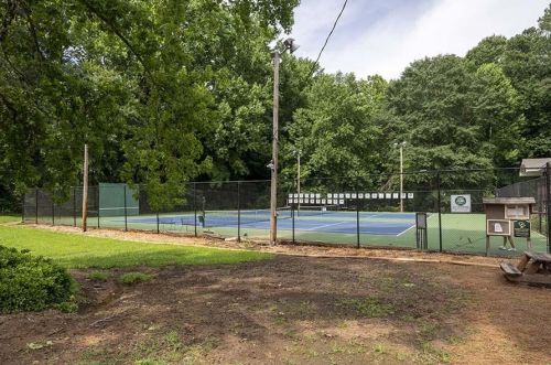 3928 Ensign Ct, Atlanta GA  30341-1832 exterior