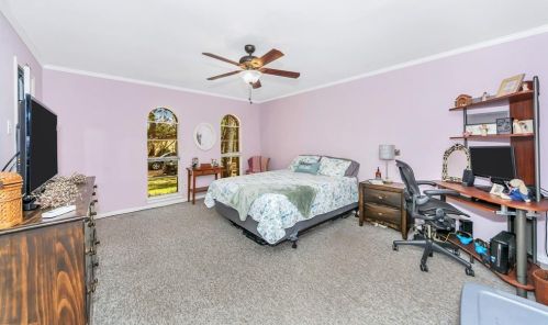 413 Thistle Dr, Garland TX 75043-3236 exterior