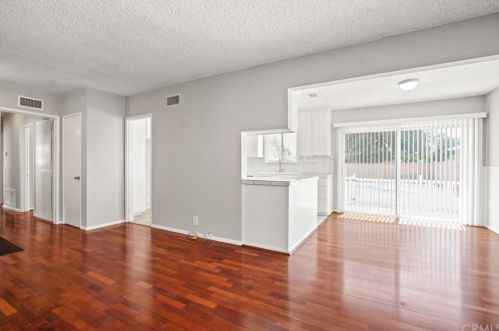 3112 Olinda Ln, Anaheim CA  92804-1721 exterior