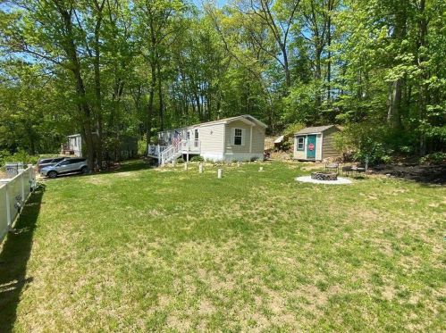 28 Monroe Ave, Allenstown, NH 03275-2407